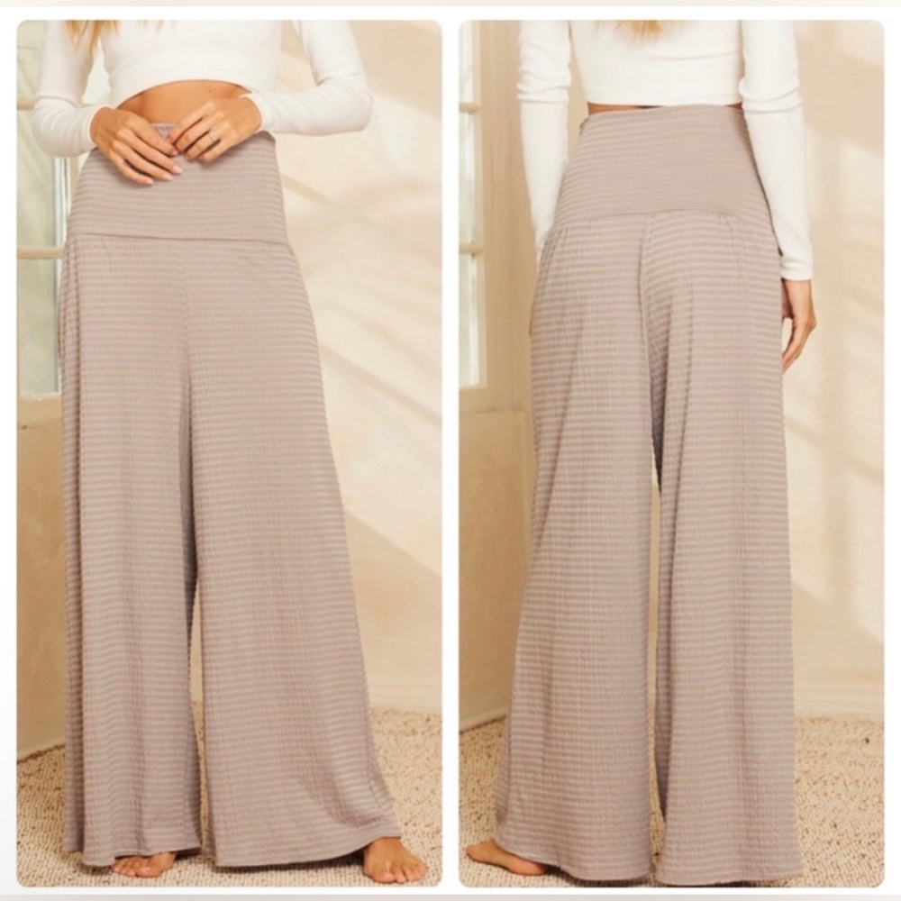 Ces Femme -NWT- Taupe Striped Wide Leg Palazzo Pants - Size: Small